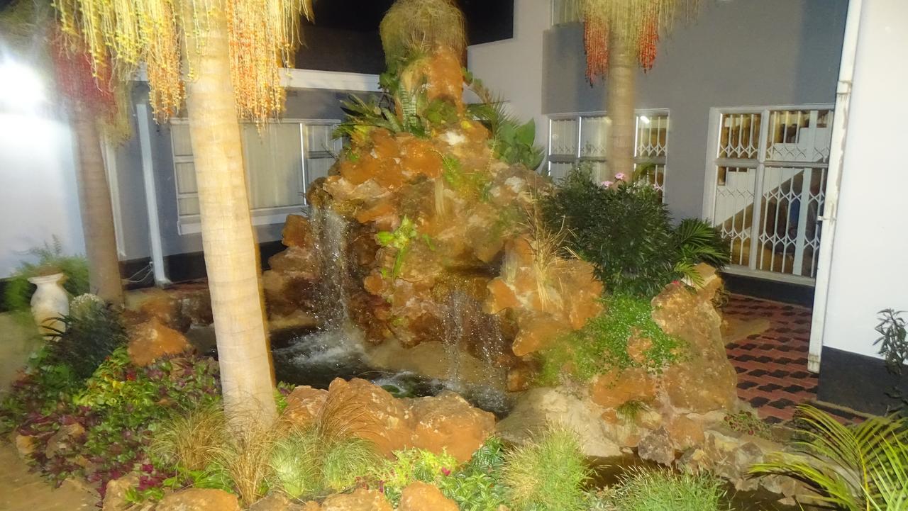 Mt Pleasant Bed And Breakfast Ltd Harare Buitenkant foto