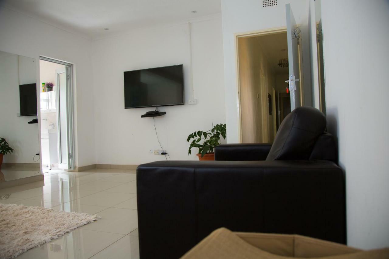 Mt Pleasant Bed And Breakfast Ltd Harare Buitenkant foto